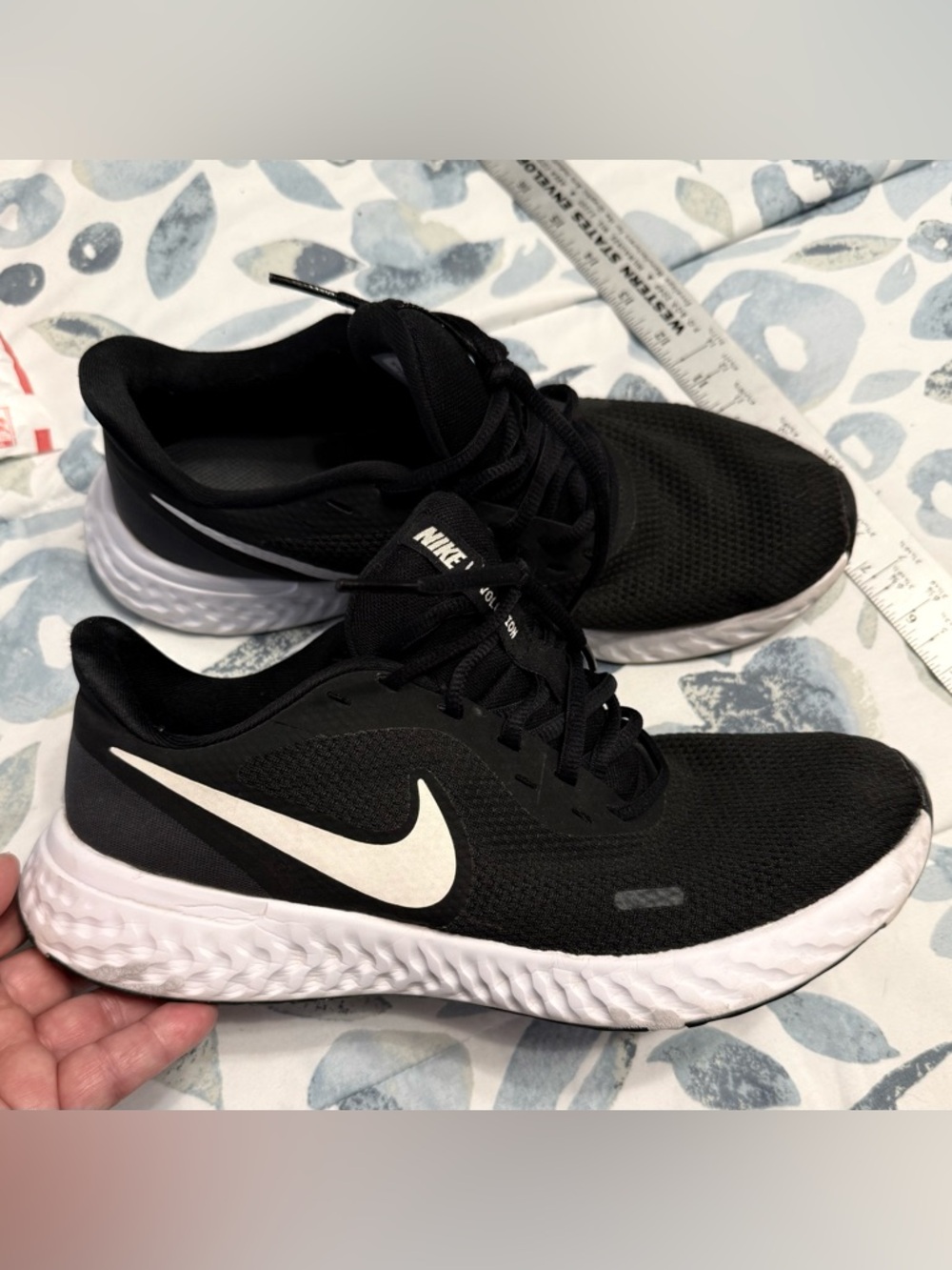 Nike Black and White Running Shoes
